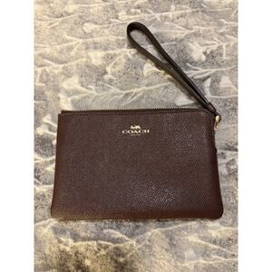 Coach Corner Zip Crossgrain Leather Oxblood Wristlet NWT F58032